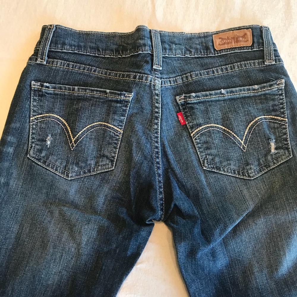 Levi Skinny Jeans - Picture 6 of 7